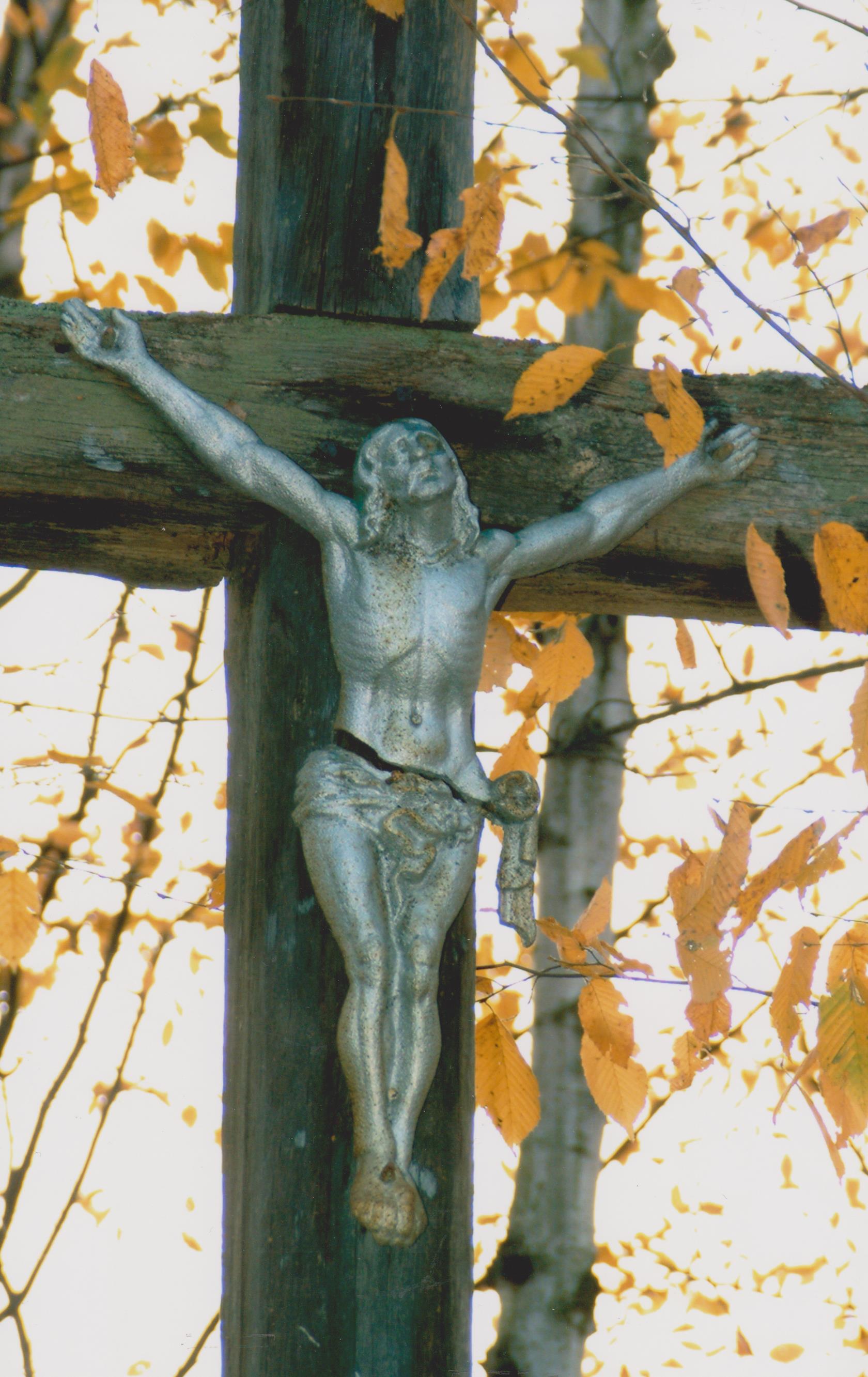 Figura Jezusa na krzyzu